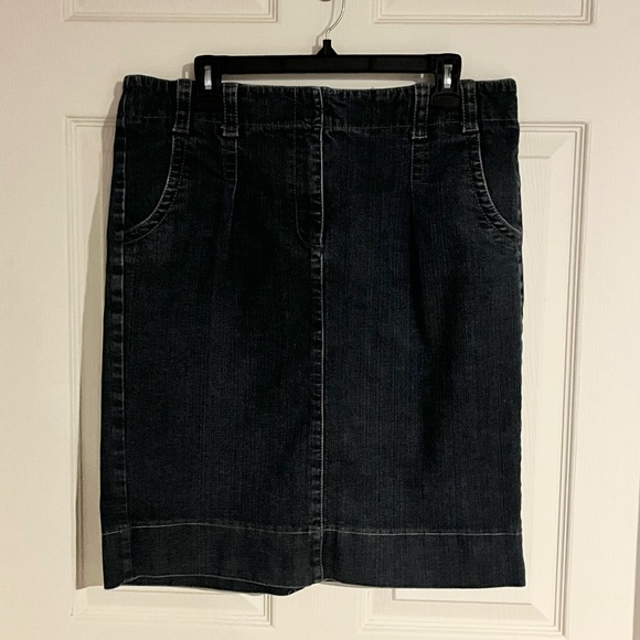 Ann Taylor Dresses & Skirts - Ann Taylor Loft Women’s Denim Skirt, Size 12